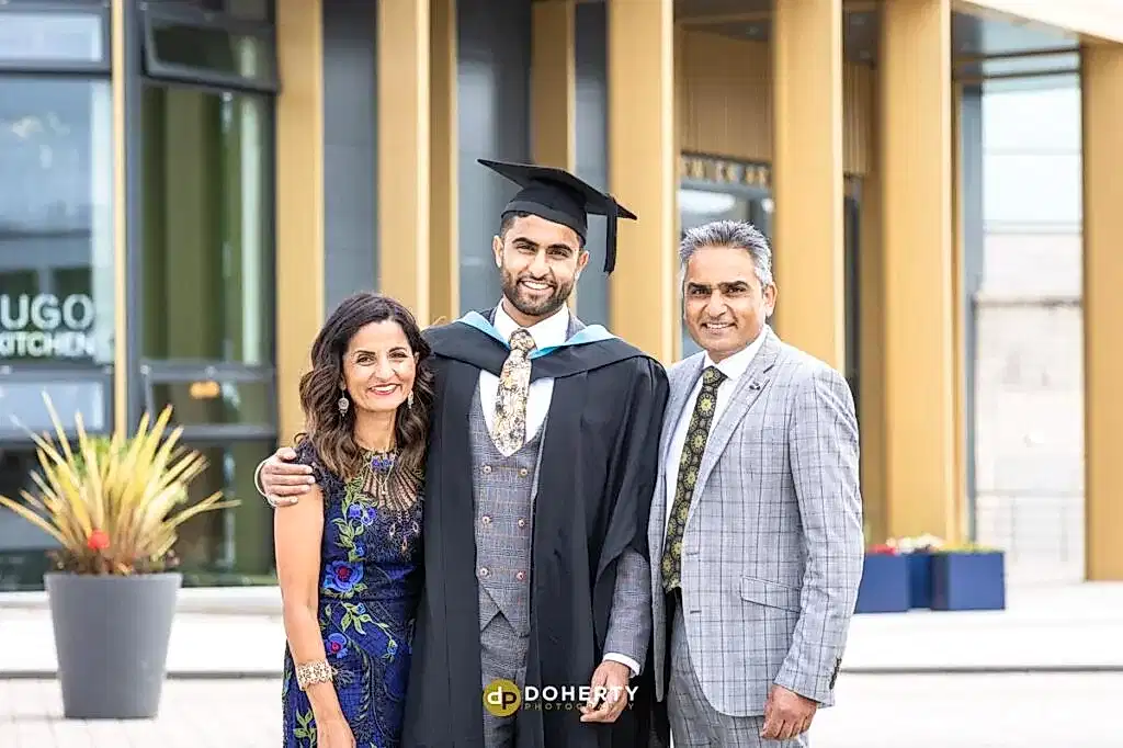 Graduation portraits with parents